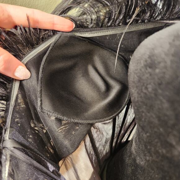 ALYCE PARIS NWT Black Sequin Mini Dress with Feathered Mesh Bodice, Size 6 - Picture 10 of 13